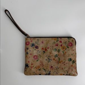 Patricia Nash wristlet